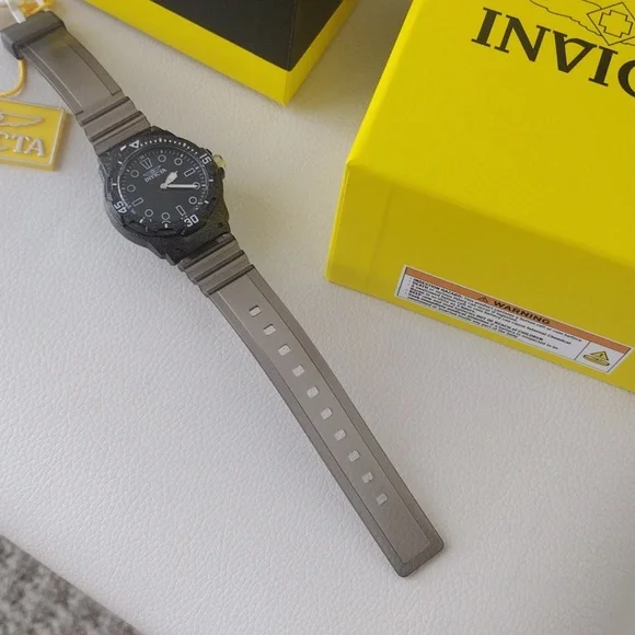 Invicta Watch - Picture 8 of 17